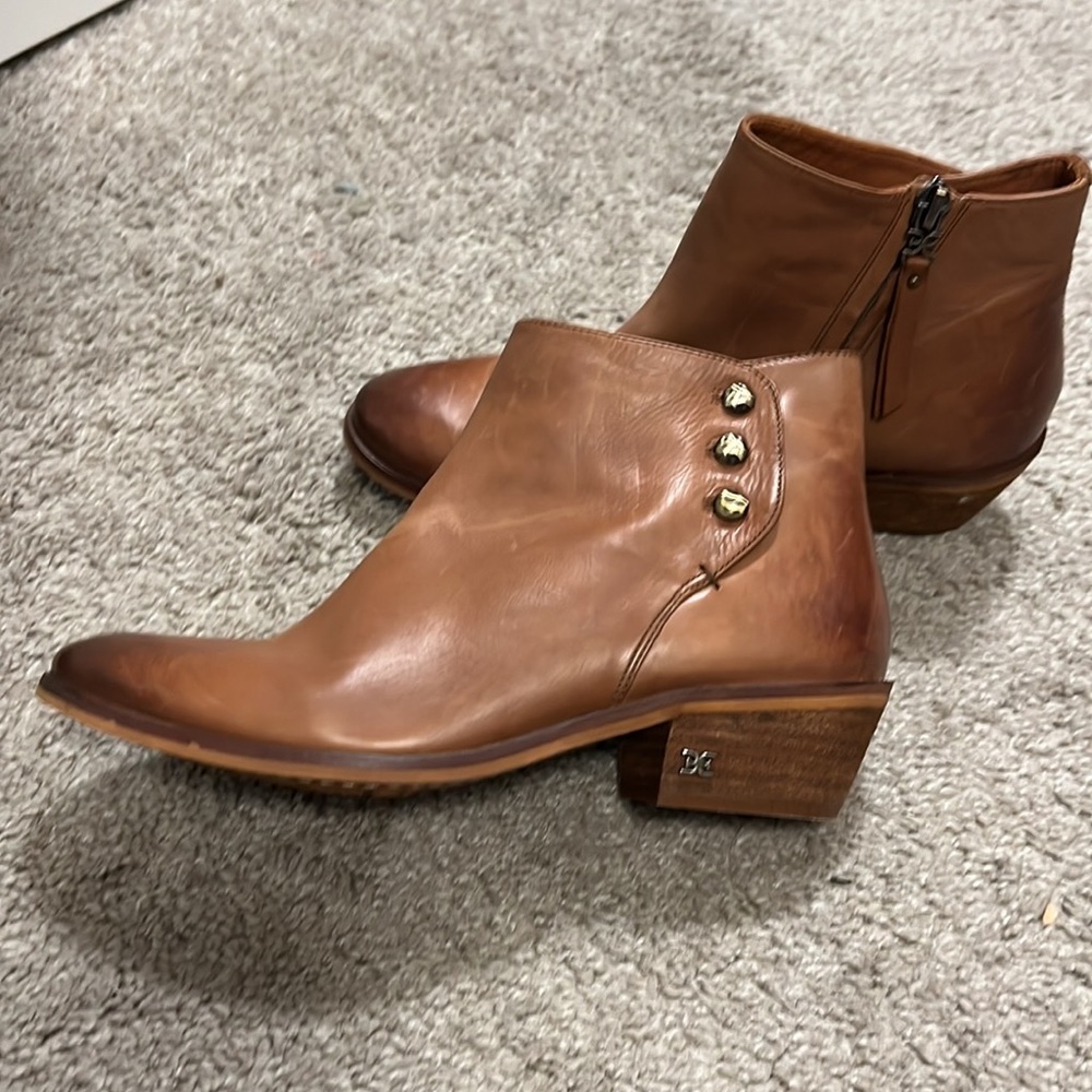 Sam Edelman - Picture 2 of 4